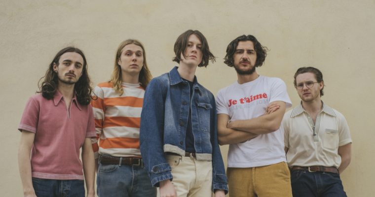 Blossoms single Your Girlfriend