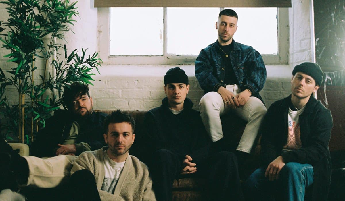 Boston Manor Share New Single, ‘Sliding Doors’