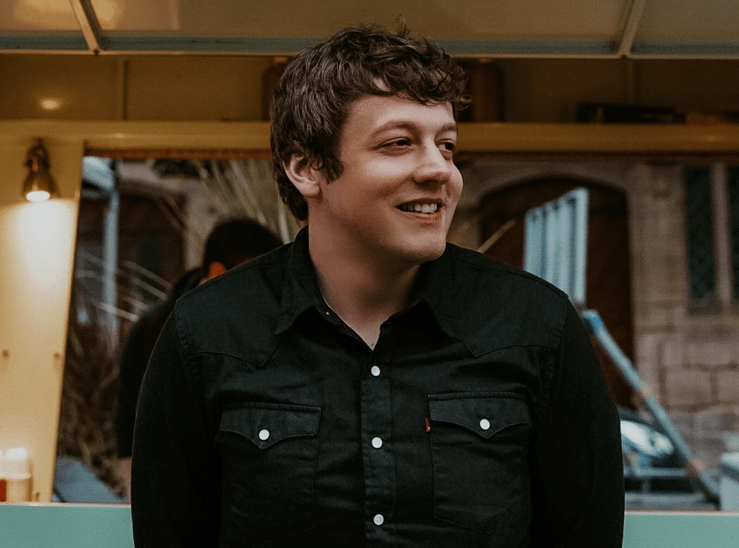 UK Singer-Songwriter Conrad Ashton talks his new EP No Post On Sundays