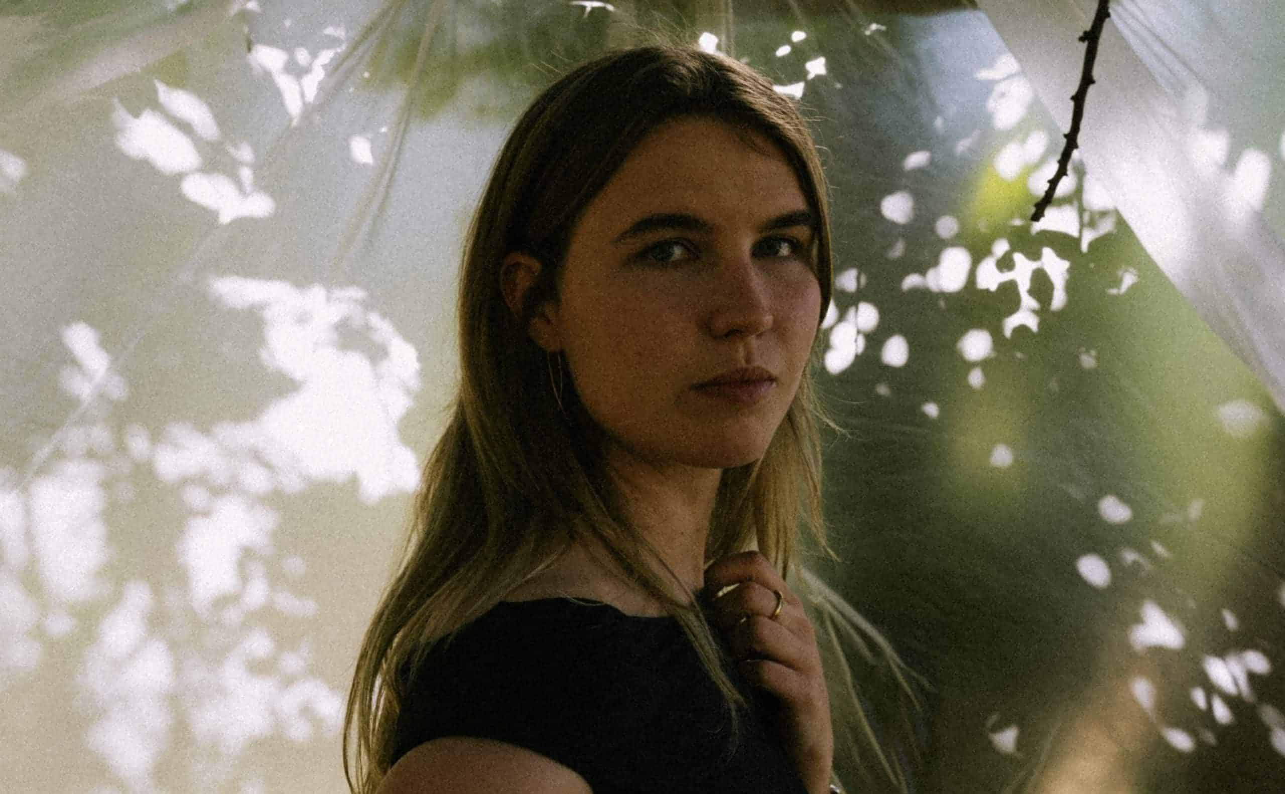 Liza Lo Shares New Single, ‘Gipsy Hill’, Announces November Tour