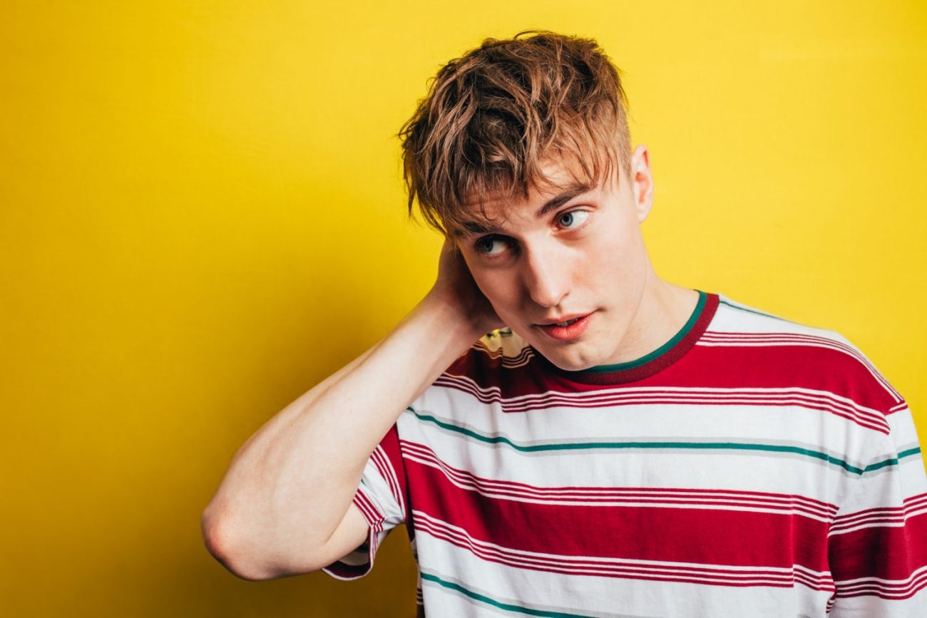 Sam Fender Returns With New Single Hold Out Indie Is Not A Genre