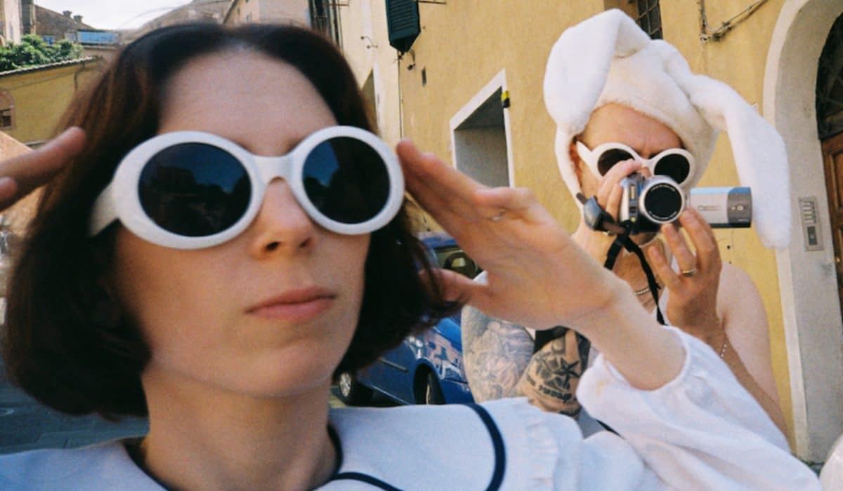 Berlin-Based Baby Smith Share New Single ‘Walkie Talkie’