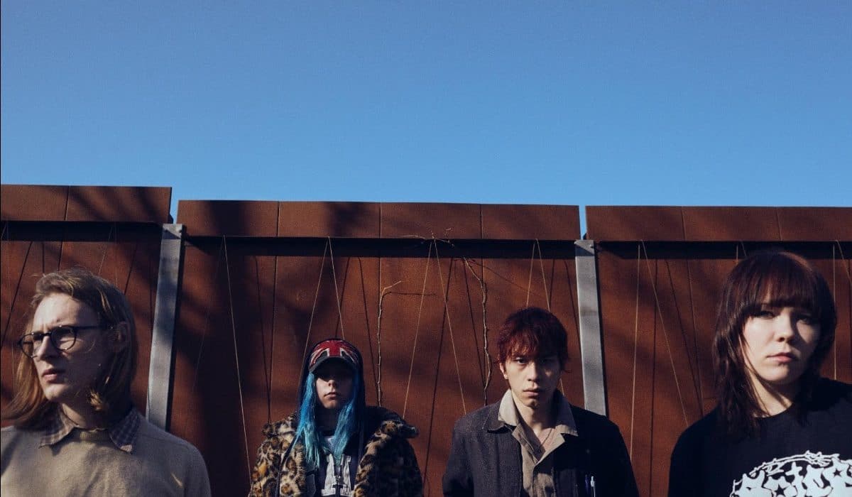 Clutter Unleash Blistering New Riot-Grrrl Anthem “GirlVsHeart”
