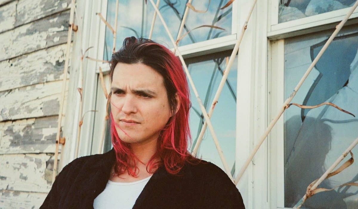 Dirt Buyer Unveils “Bullshit Fuck,” a Guttural Shoegaze Anthem for Processing Trauma