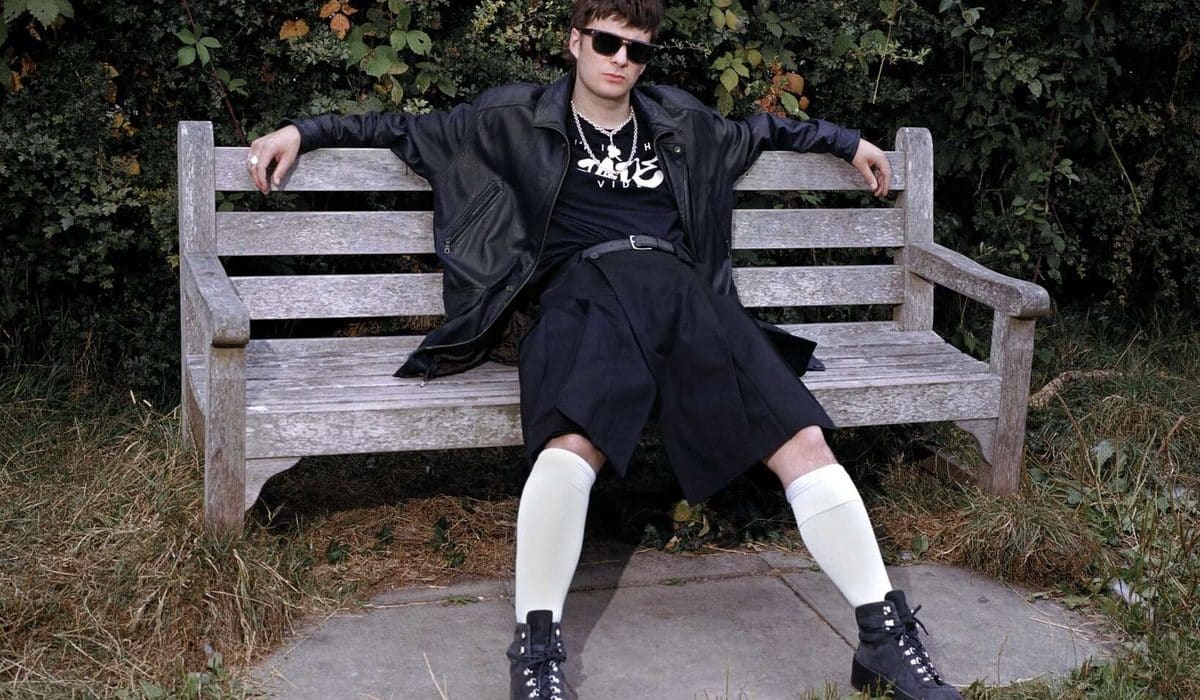 Grian Chatten Goes Dark for Peaky Blinders: The Immortal Man with New Single ‘Puppet’