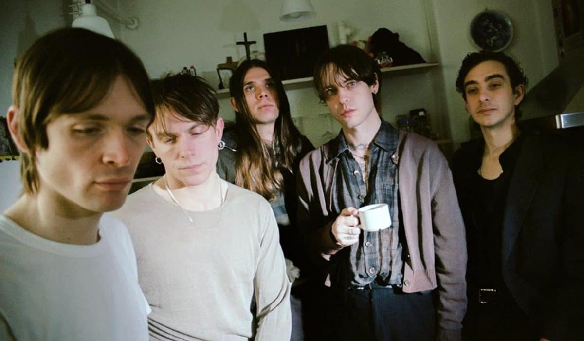 Iceage Return from the Brink of Collapse with Radiant New Single “Star”