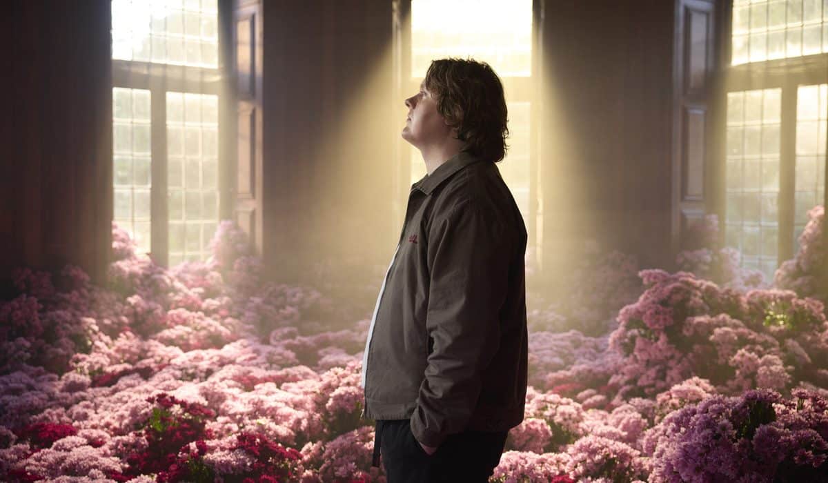 Lewis Capaldi’s Survive: Stepping Back Into the Limelight<div class="album-stars-wrapper"><div class="album-rating-stars" style="display: inline-flex; align-items: center;"><i class="fa fa-star"></i><i class="fa fa-star"></i><i class="fa fa-star"></i><i class="fa fa-star"></i><i class="far fa-star"></i></div></div>