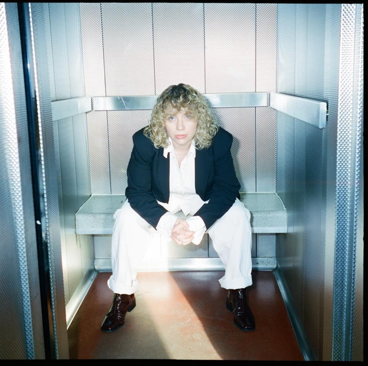 Lizzie Reid Confronts the Cycle of Obsession on Snarling New Single "Sweet Relief"