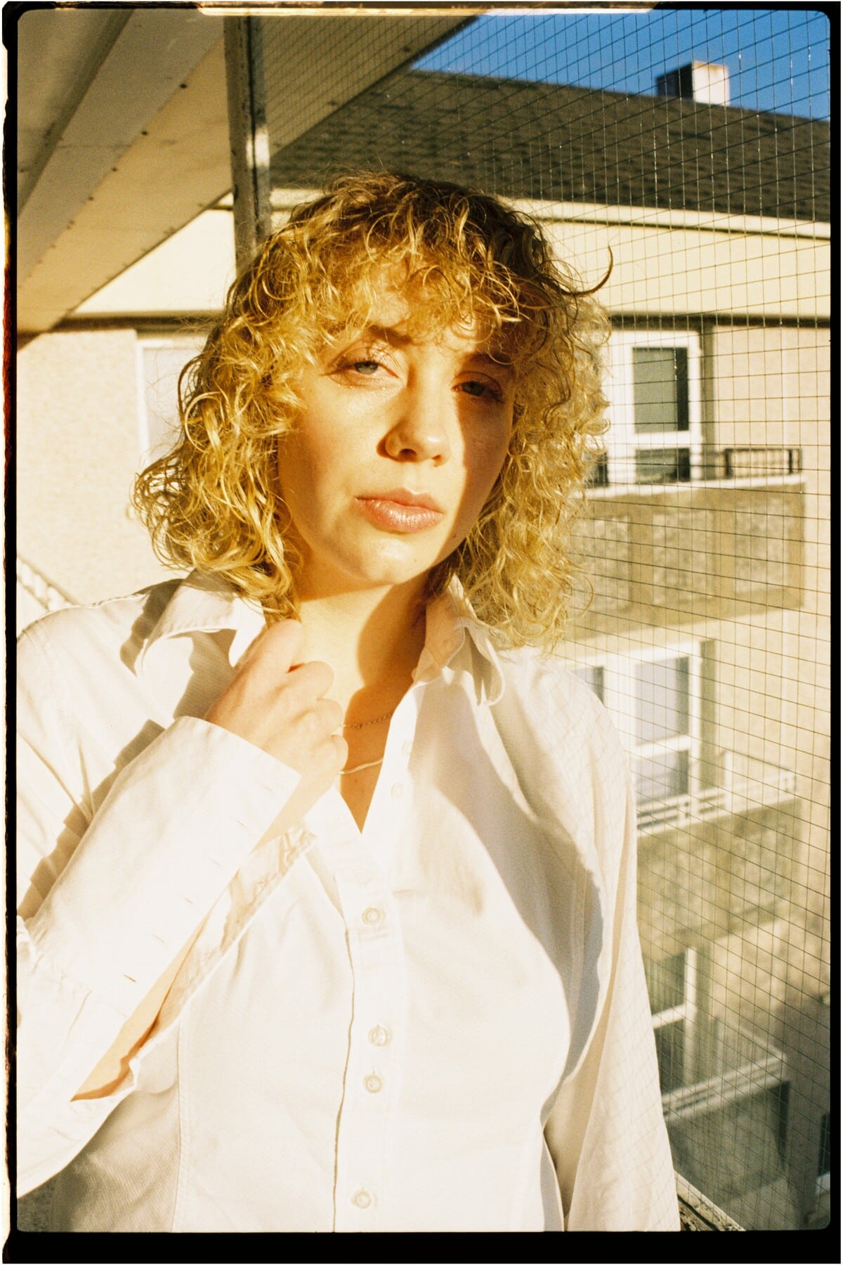 Lizzie Reid Embraces Self-Awareness on Slinky New Single ‘Sentimental’