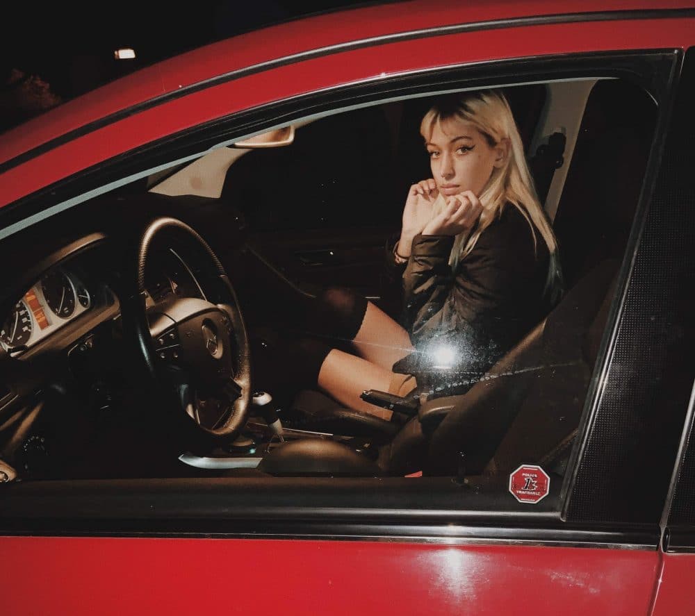 Canada’s Madeline Manson does the impossible by blending the soft with the gritty on her EP Dirty Hollywood
