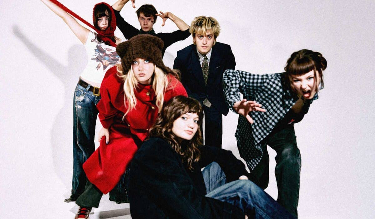 Man/Woman/Chainsaw Sign to Fiction Records and Unleash Radiant New Single “Only Girl”