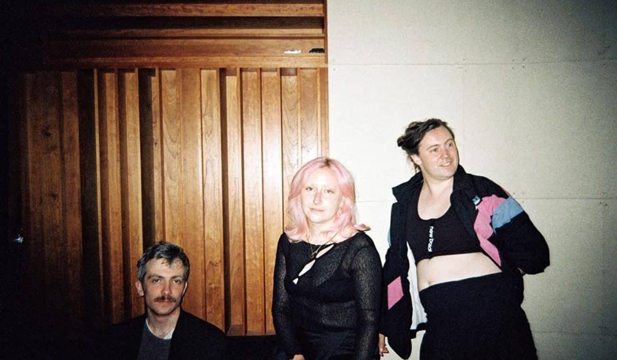 M(h)aol Return With Scathingly Honest New Single ‘Scam Manifesto’