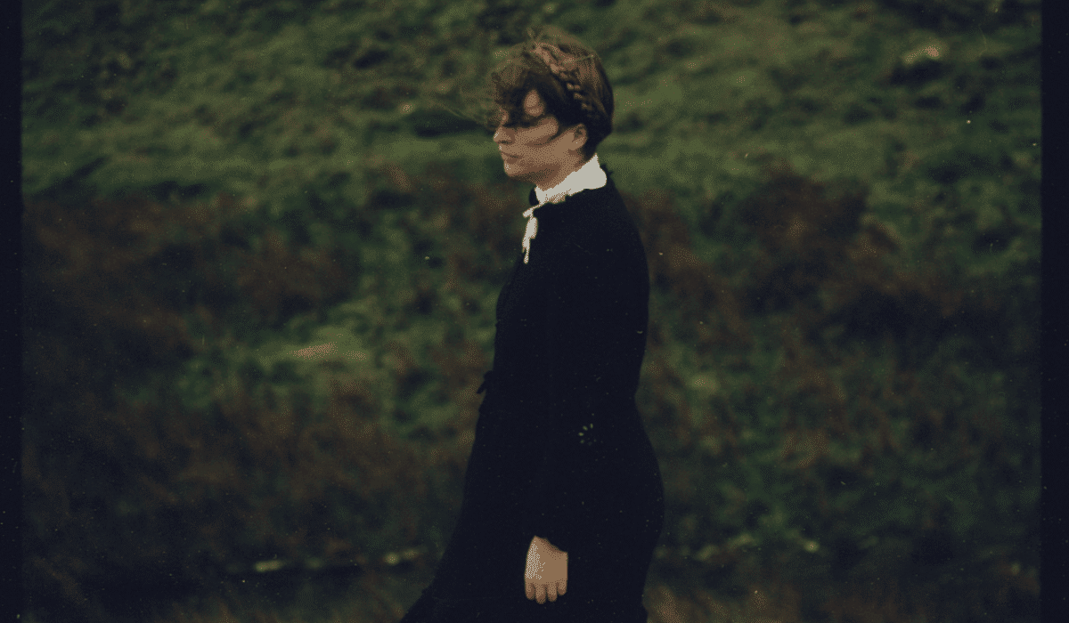 Natalie Wildgoose Unveils “Nobody on the Path” Ahead of New EP Rural Hours