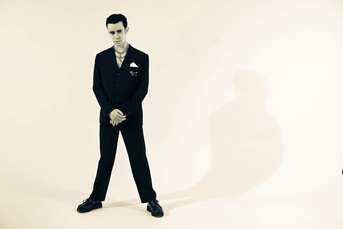 San Vito Unveils Gothic Coldwave Ritual With New Single "Cold Teeth"