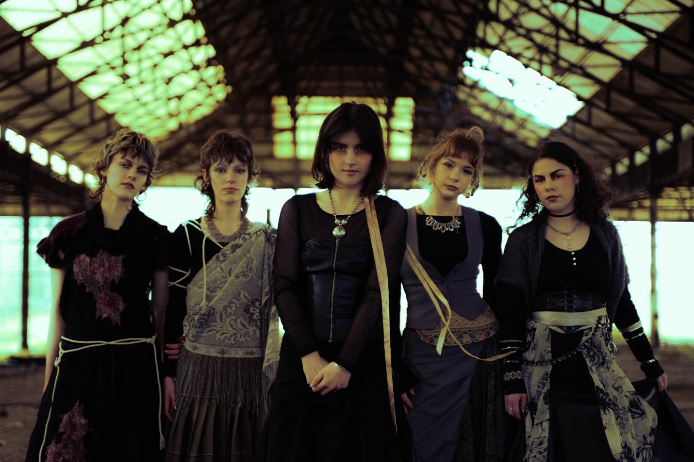 Tanzana Channel Youthful Nostalgia on Shimmering New Single ‘Pulse, Pose, Position’