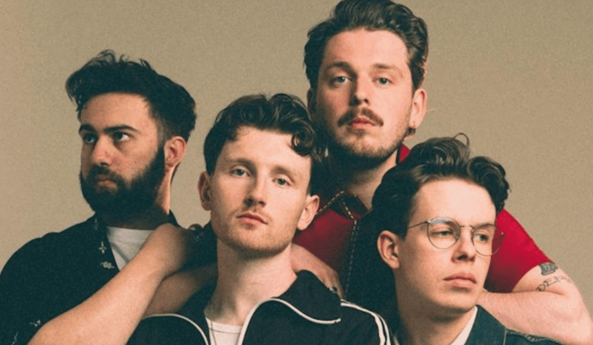 The Clause’s Victim of a Casual Thing: Nostalgia Merges With Modern Polish<div class="album-stars-wrapper"><div class="album-rating-stars" style="display: inline-flex; align-items: center;"><i class="fa fa-star"></i><i class="fa fa-star"></i><i class="fa fa-star"></i><i class="fa fa-star"></i><i class="far fa-star"></i></div></div>