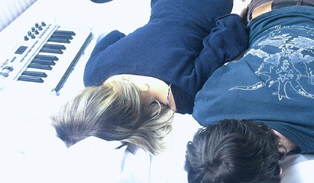 The Healing Power of Horses Sign to section1 and Drop Debut “i wait, i sink”