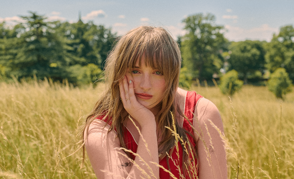 Nell Mescal Drops New Single ‘Carried Away’