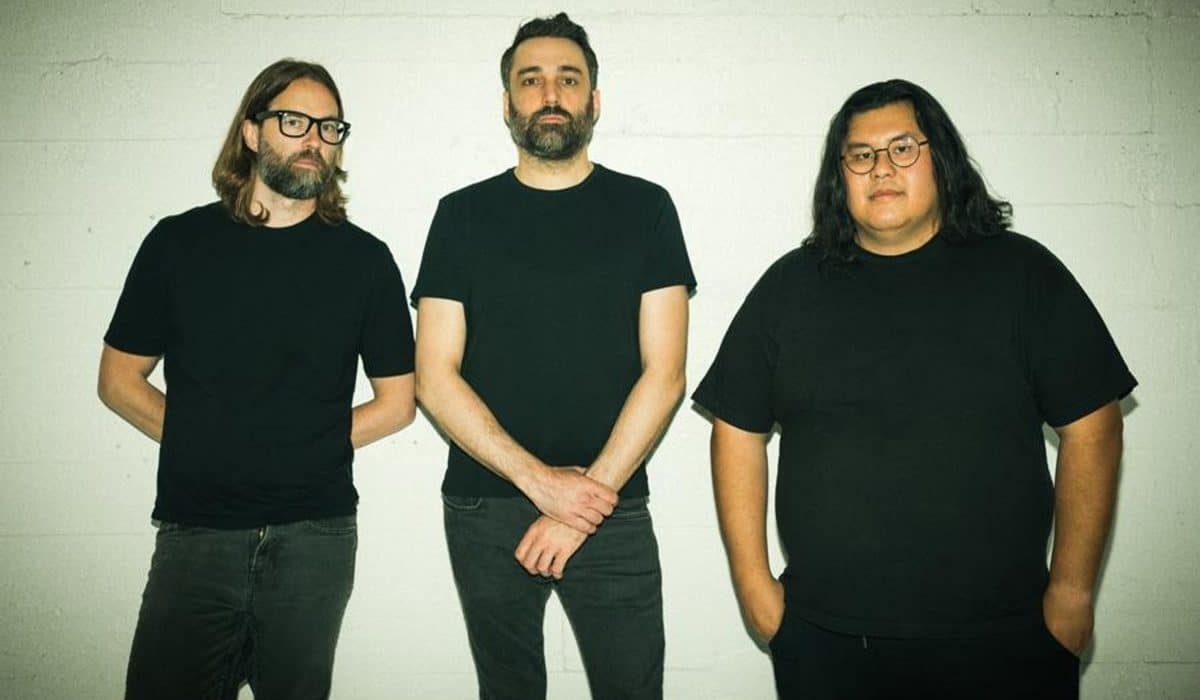 Wealthy Women Announce Debut Album ‘Children’ with Striking New Single ‘37 Days’